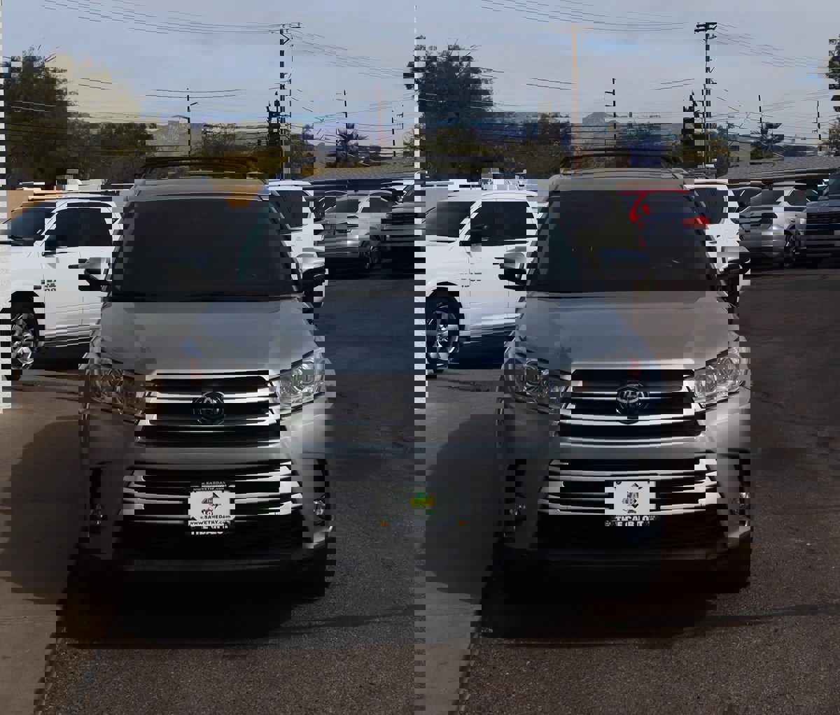 Used 2019 Toyota Highlander XLE image 16