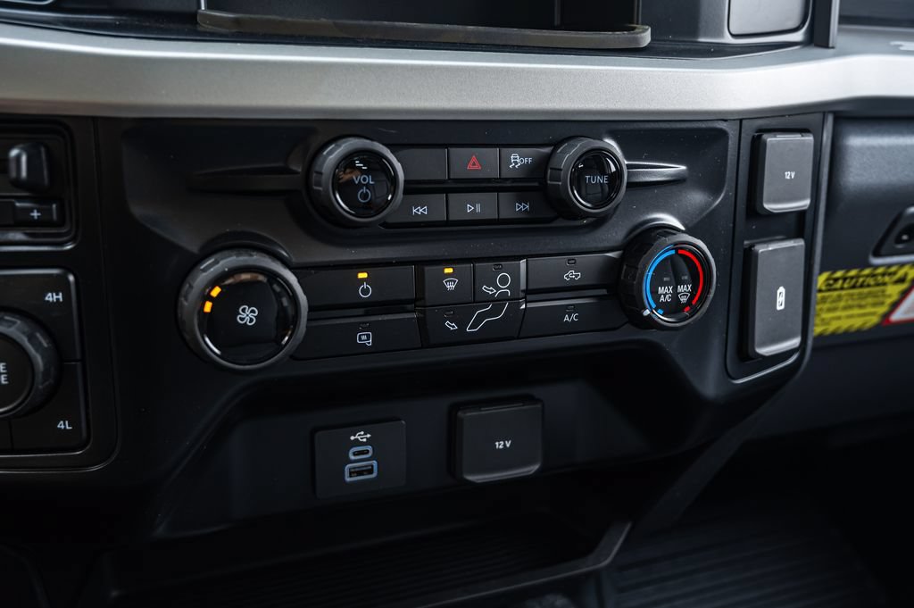 New 2026 Ford F550 4x4 Regular Cab Super Duty image 26