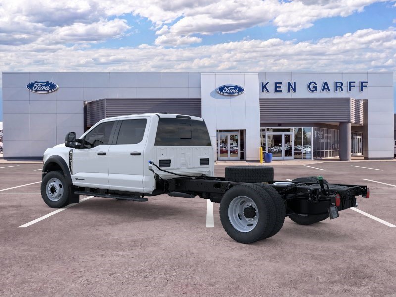 New 2026 Ford F550 4x4 Crew Cab image 7