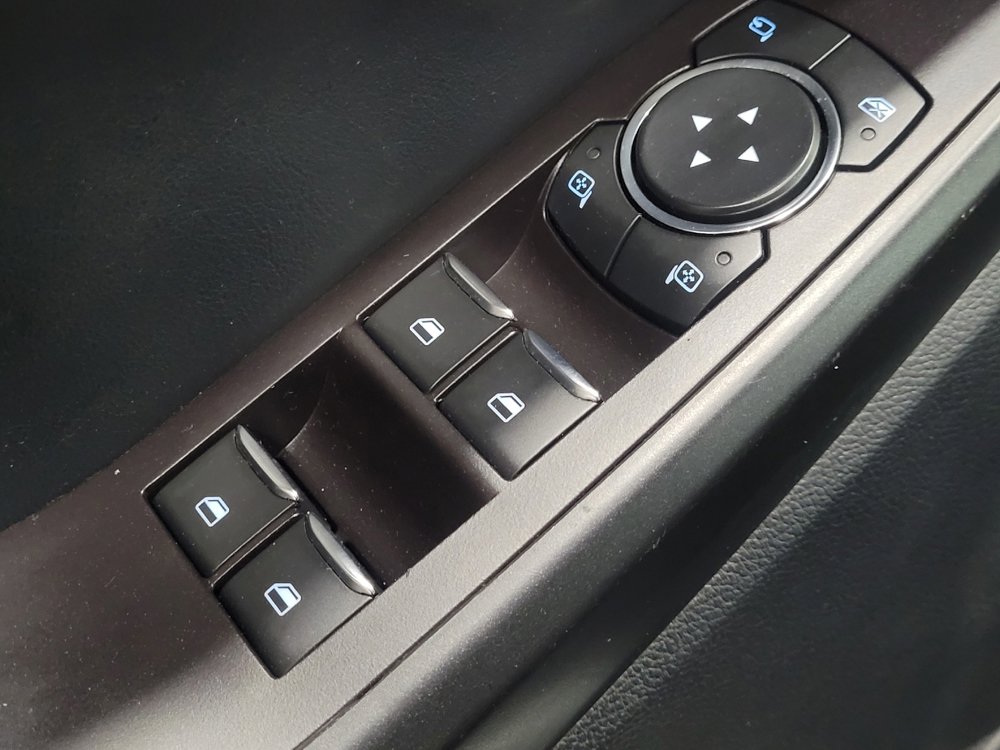 Used 2020 Ford Explorer Limited image 27
