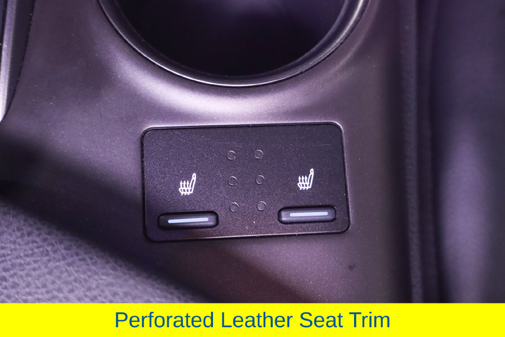 Used 2022 Toyota Camry XSE FWD image 25