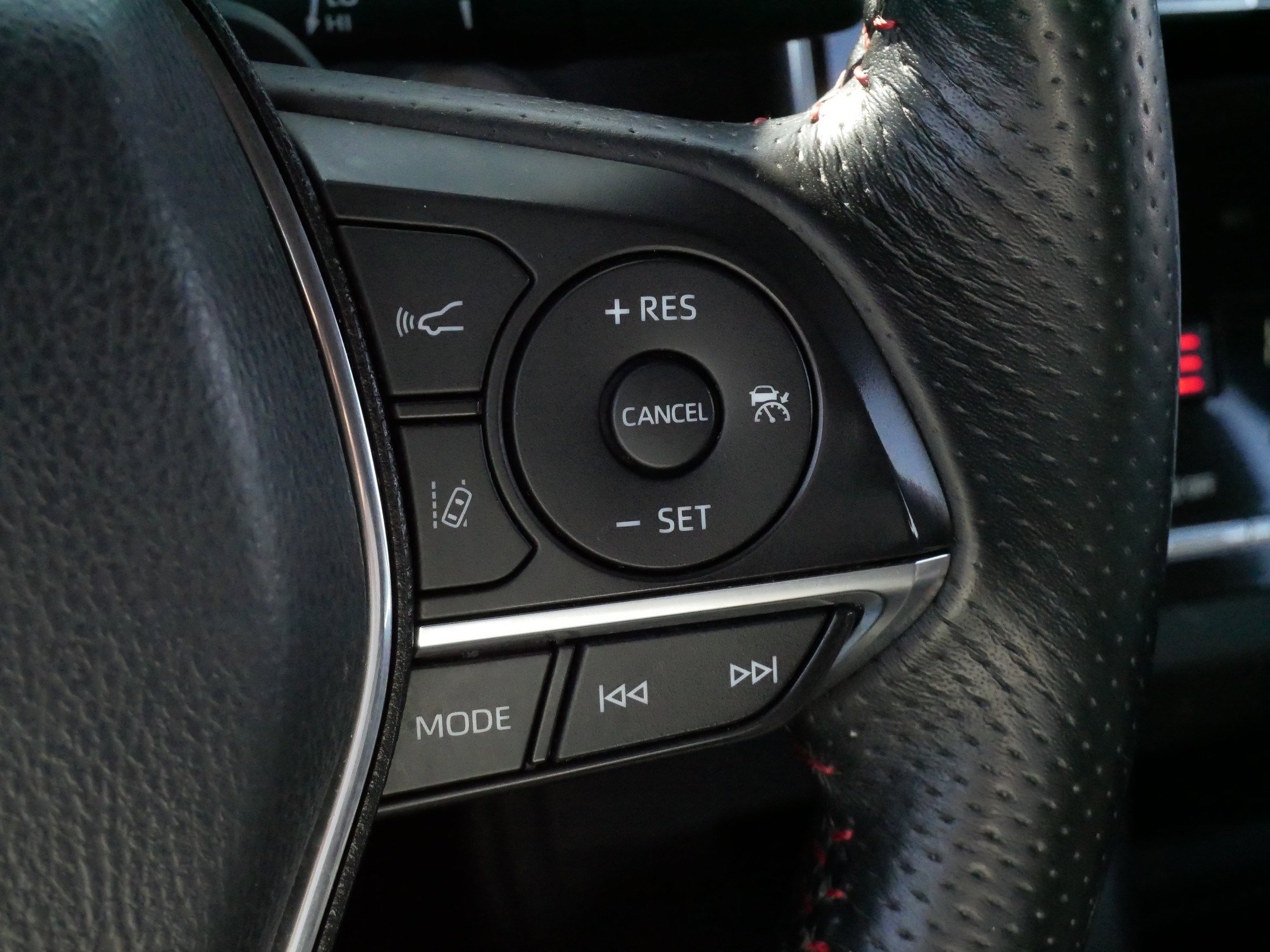Used 2021 Toyota Avalon TRD image 26
