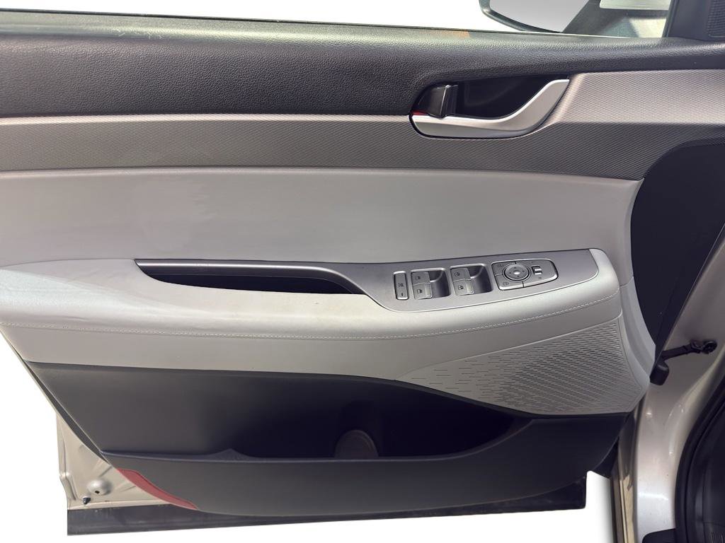 Used 2021 Hyundai Palisade SE w/ Winter Package image 14