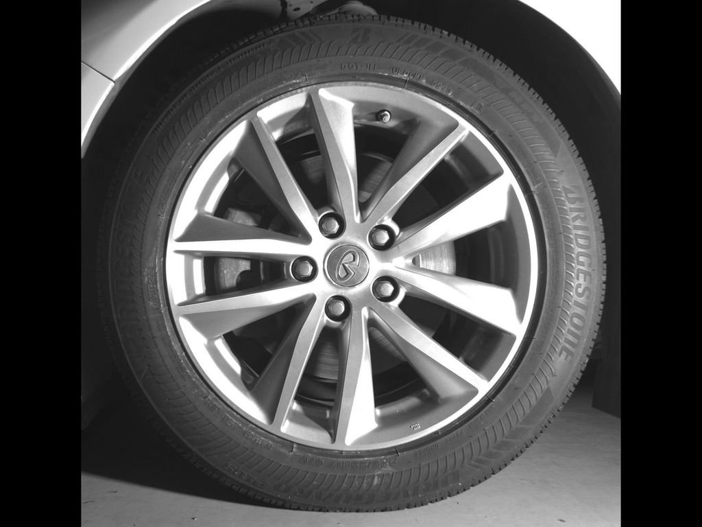Used 2015 INFINITI Q50 Premium w/ All Weather Package RWD image 11