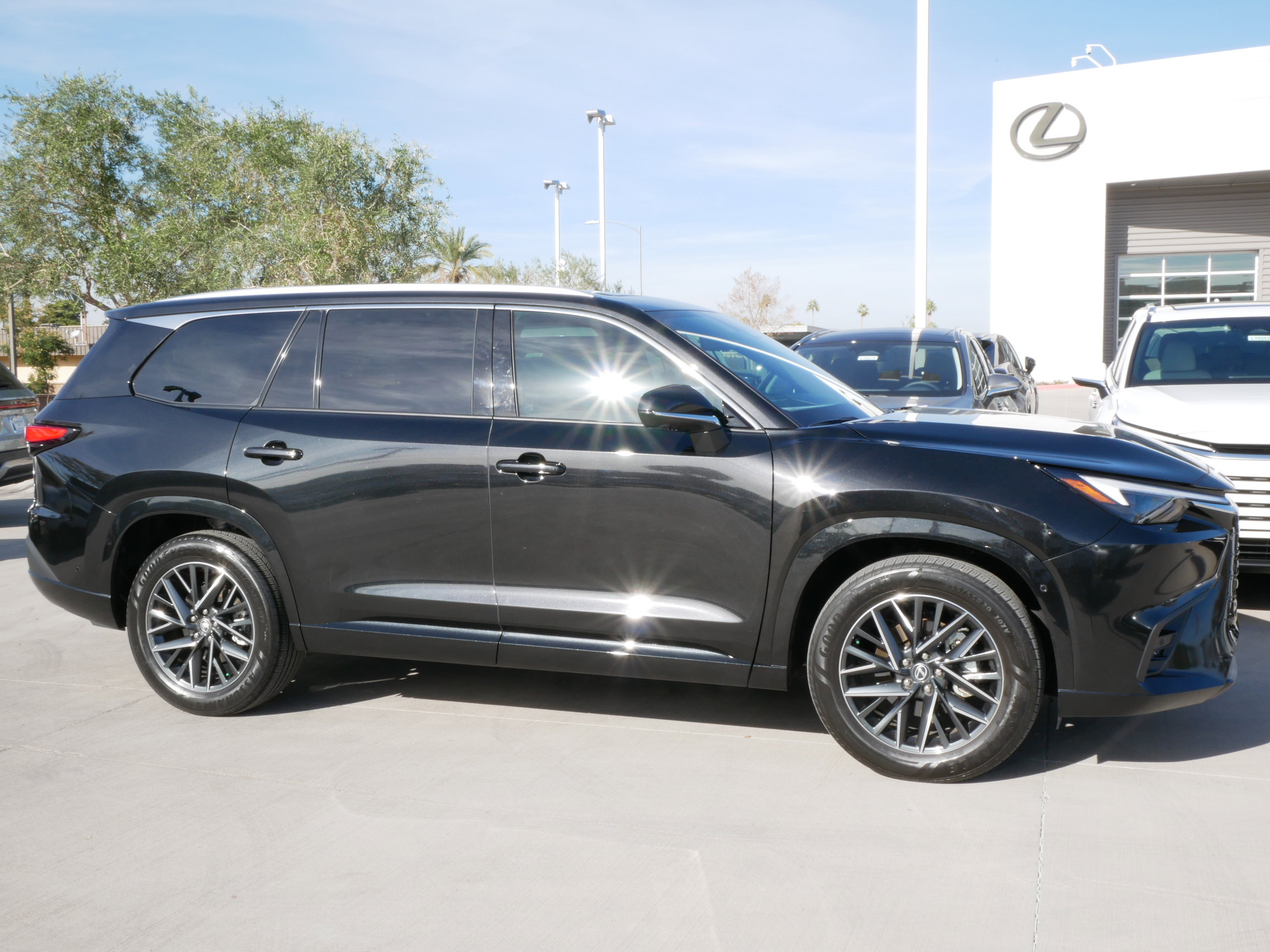 Used 2024 Lexus TX 350 AWD image 13