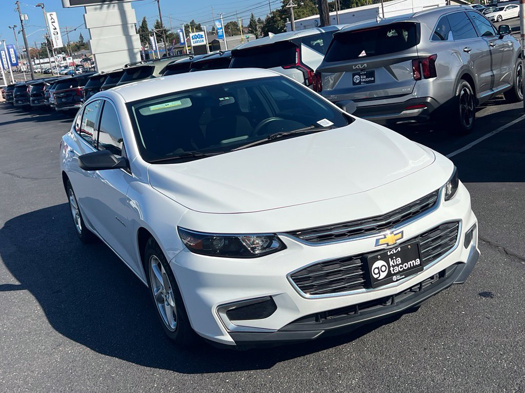 Used 2017 Chevrolet Malibu LS FWD image 5