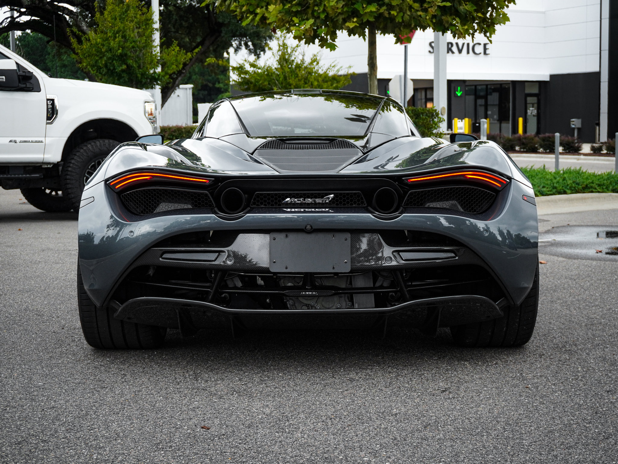 Used 2018 McLaren 720S Luxury RWD image 12