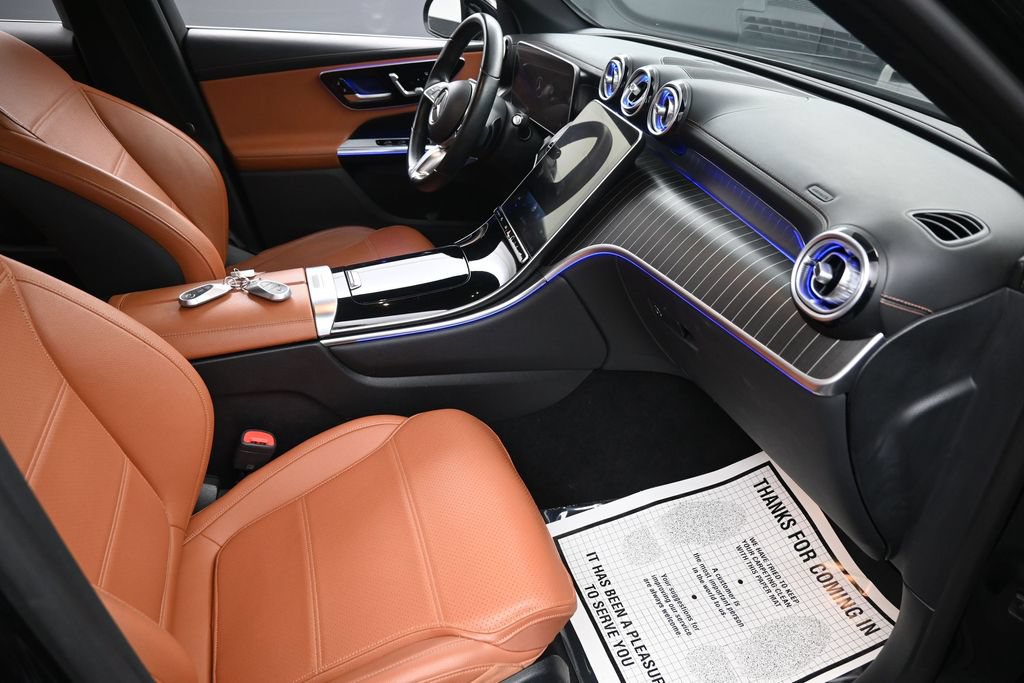 Used 2023 Mercedes-Benz GLC 300 4MATIC w/ Exclusive Trim Package image 30