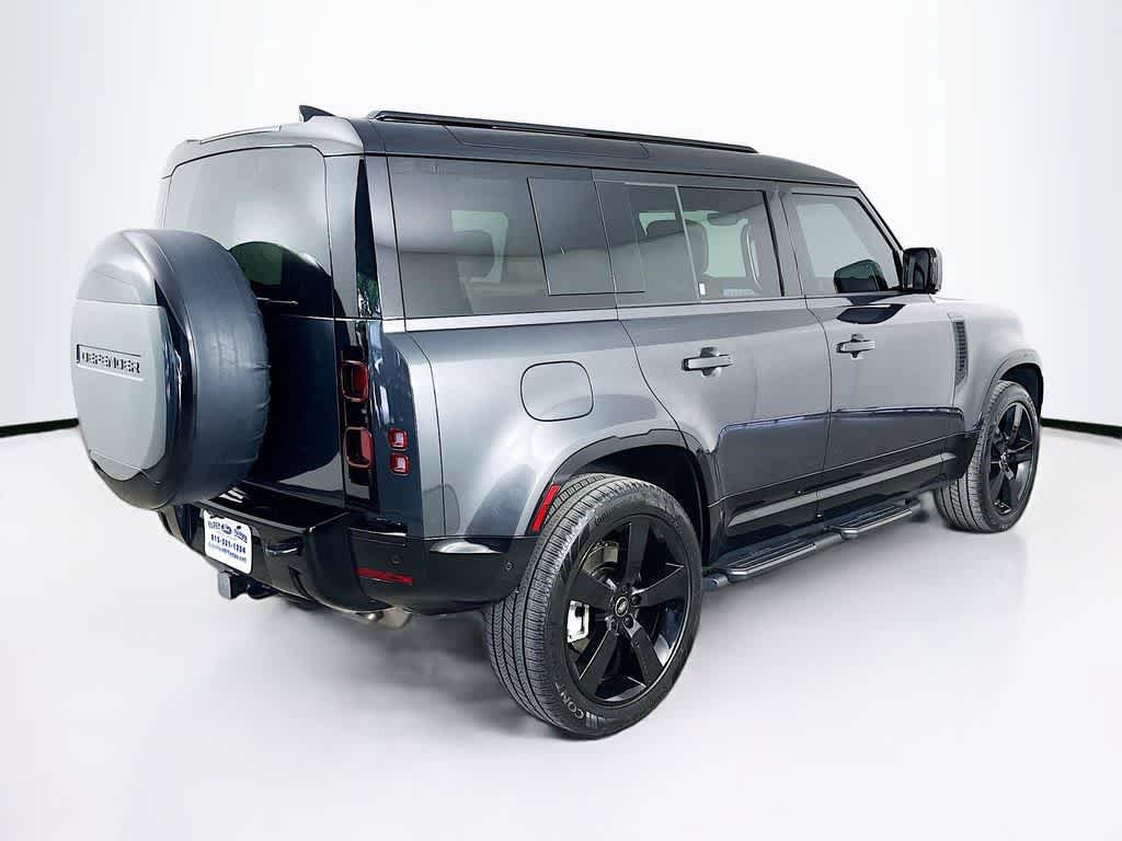Used 2025 Land Rover Defender 110 X-Dynamic SE AWD/4WD image 24