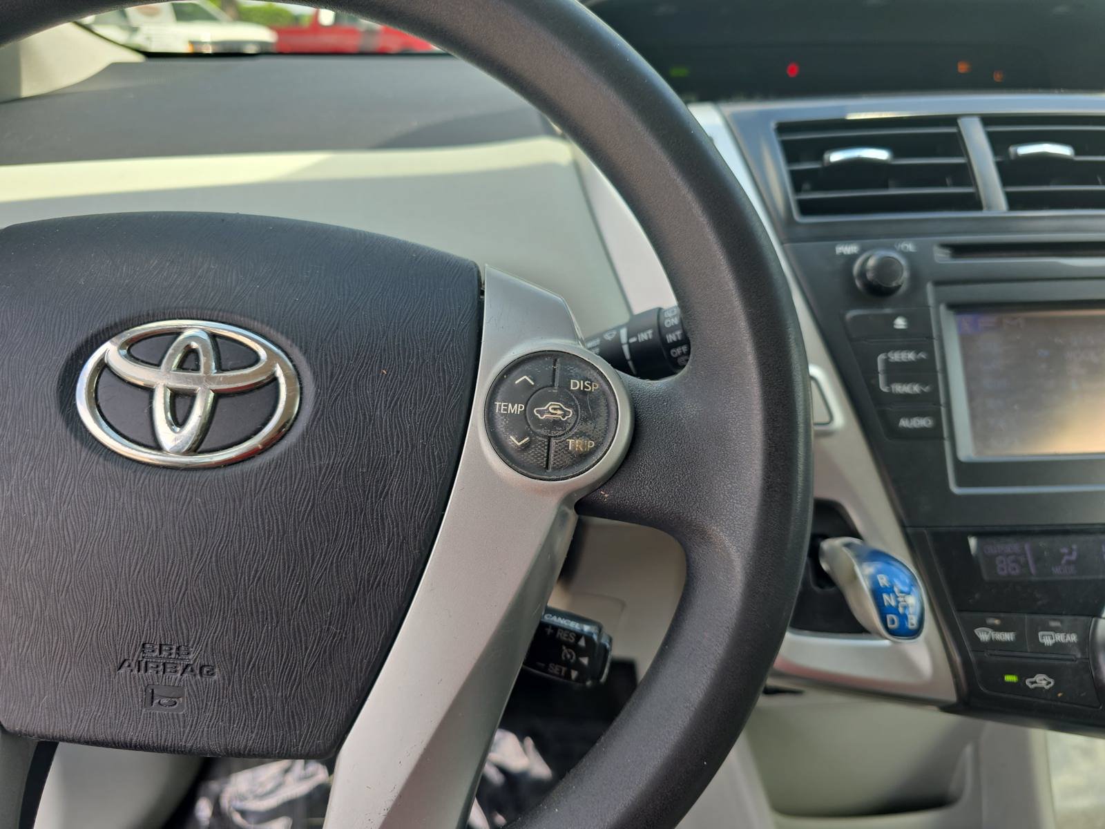 Used 2012 Toyota Prius V Five FWD image 17