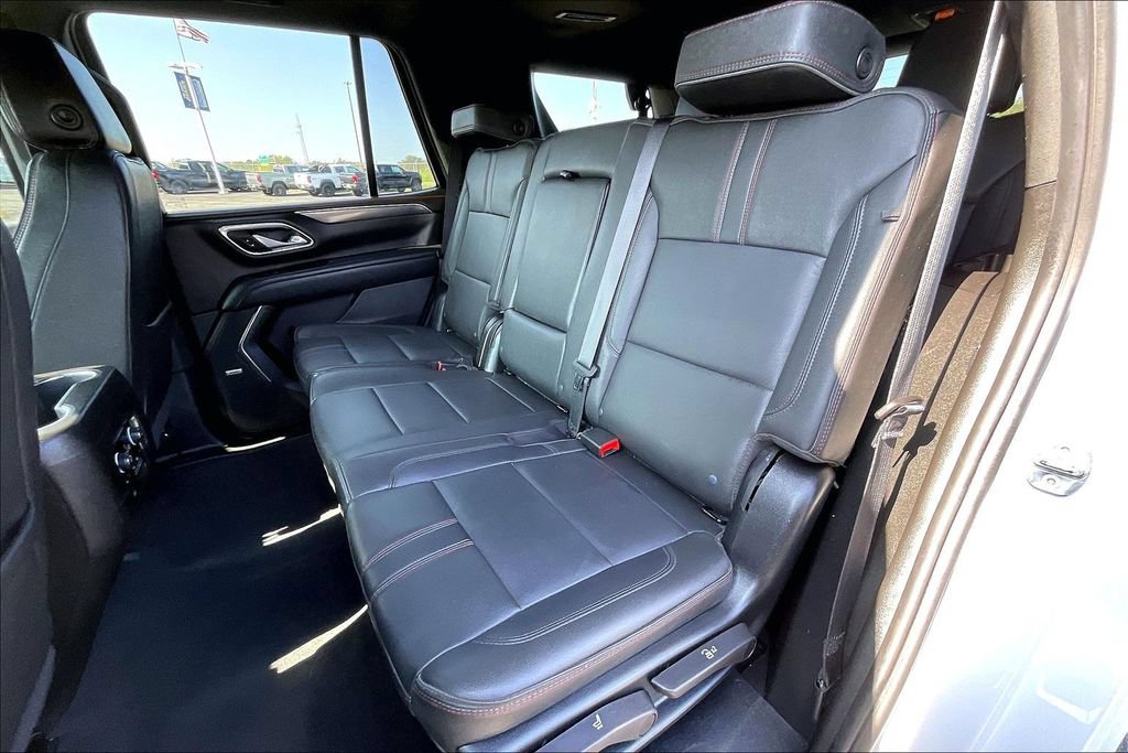 Used 2024 Chevrolet Tahoe RST w/ Luxury Package AWD/4WD image 25
