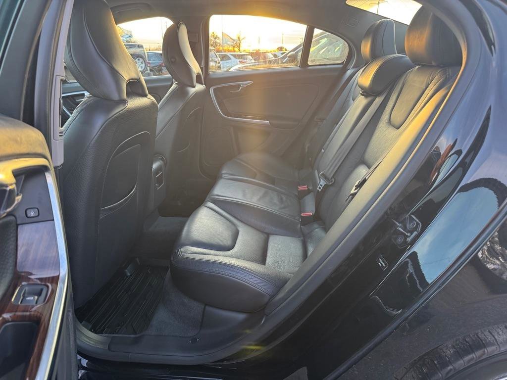 Used 2012 Volvo S60 T5 FWD image 11