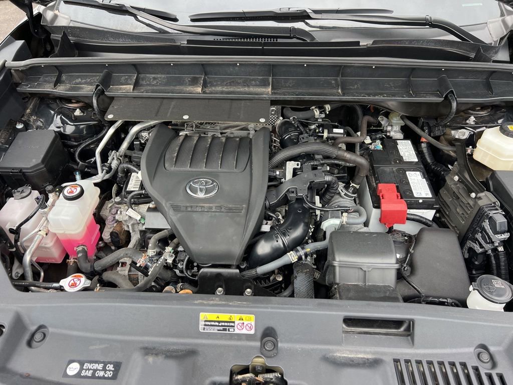 Used 2023 Toyota Highlander XLE image 30