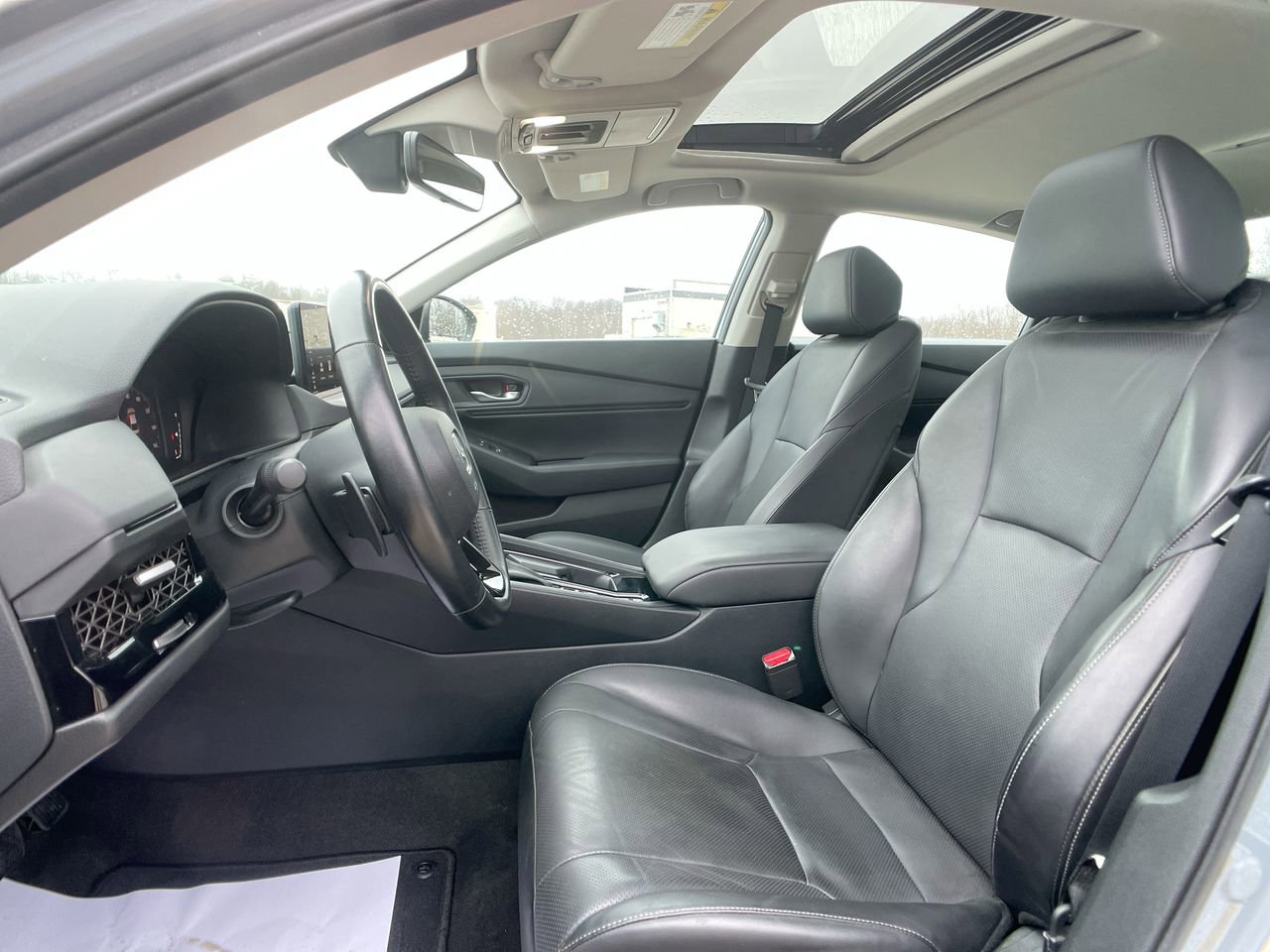 Used 2023 Honda Accord EX-L image 12