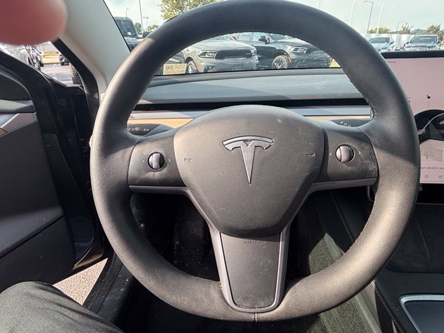 Used 2023 Tesla Model 3 Standard Range RWD image 15