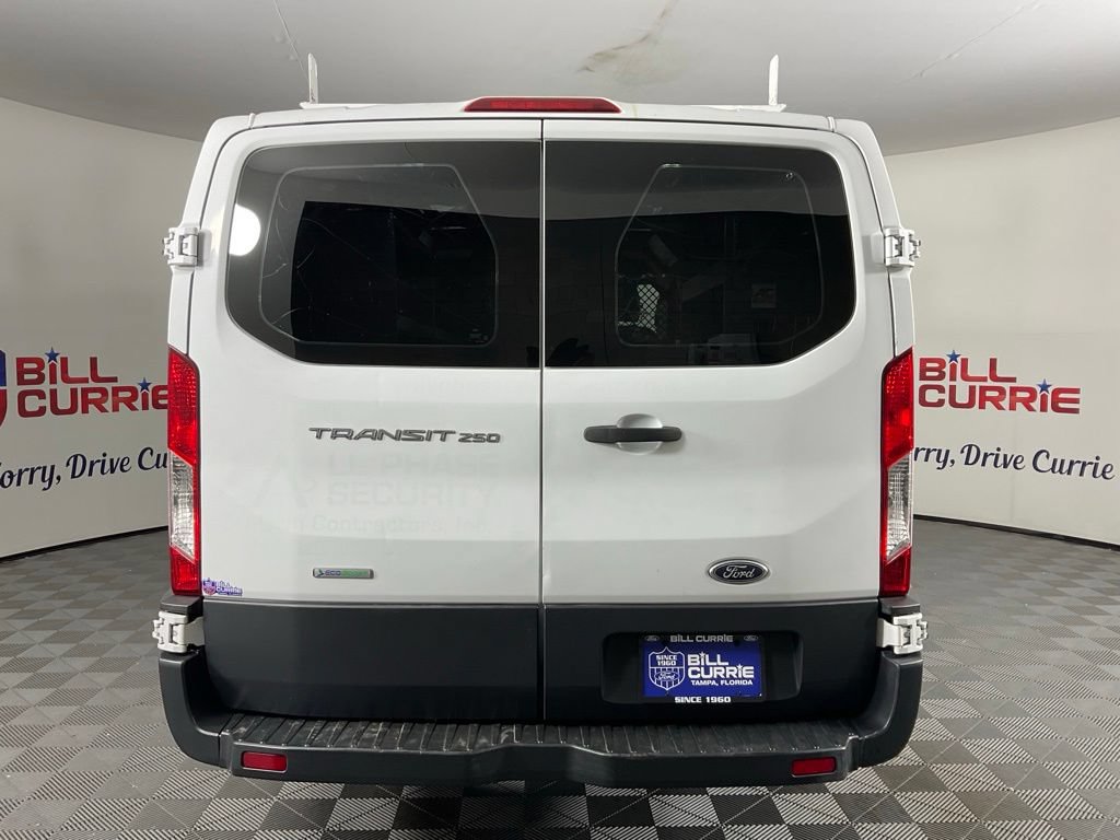 Used 2015 Ford Transit 250 130 Low Roof w/ Exterior Upgrade Package RWD image 4