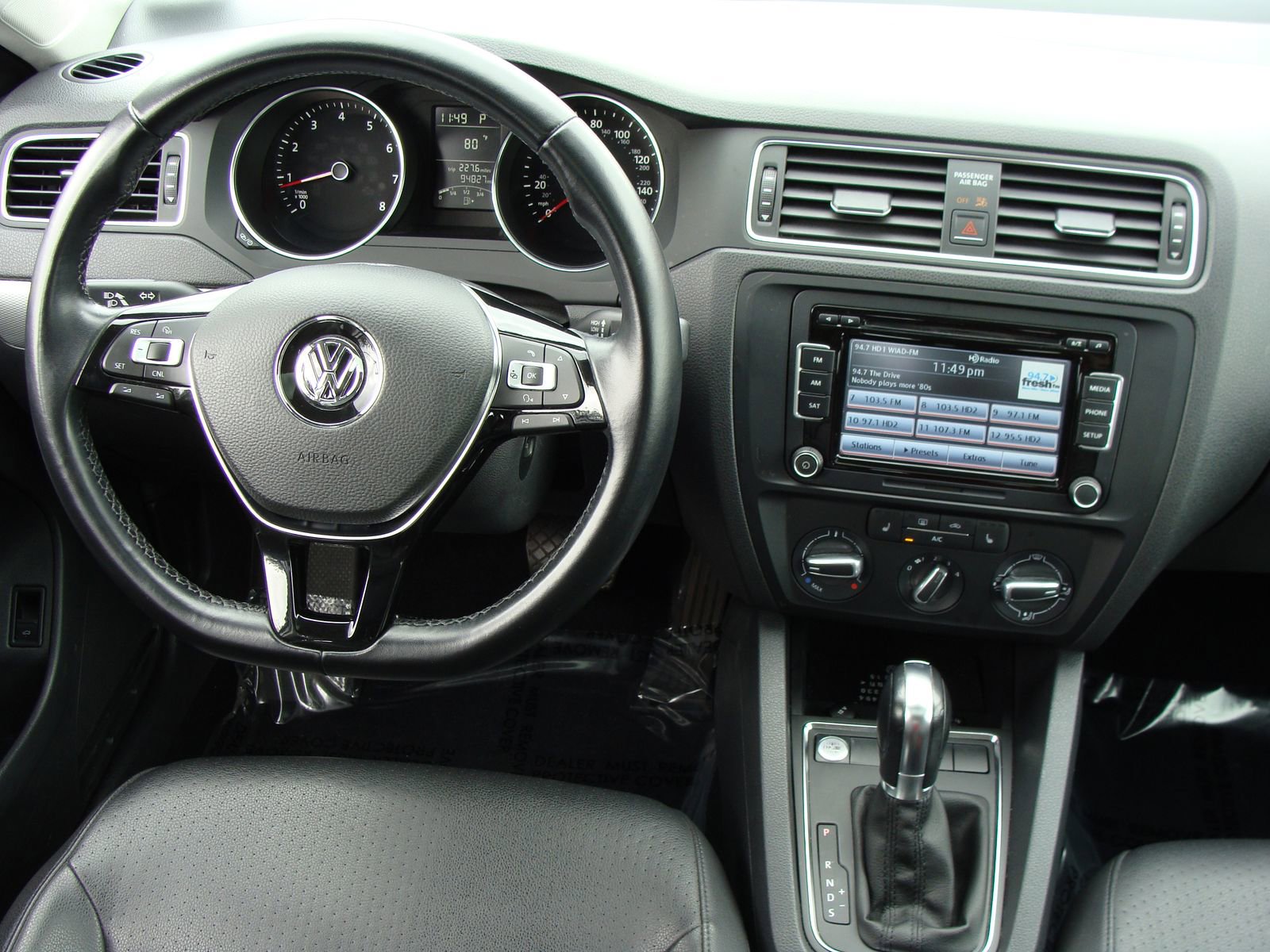 Used 2015 Volkswagen Jetta SE FWD image 9