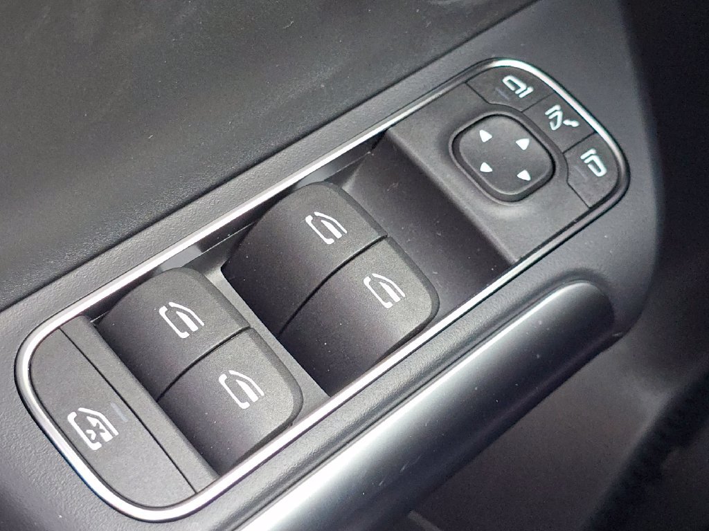 New 2026 Mercedes-Benz GLA 35 AMG 4MATIC image 25