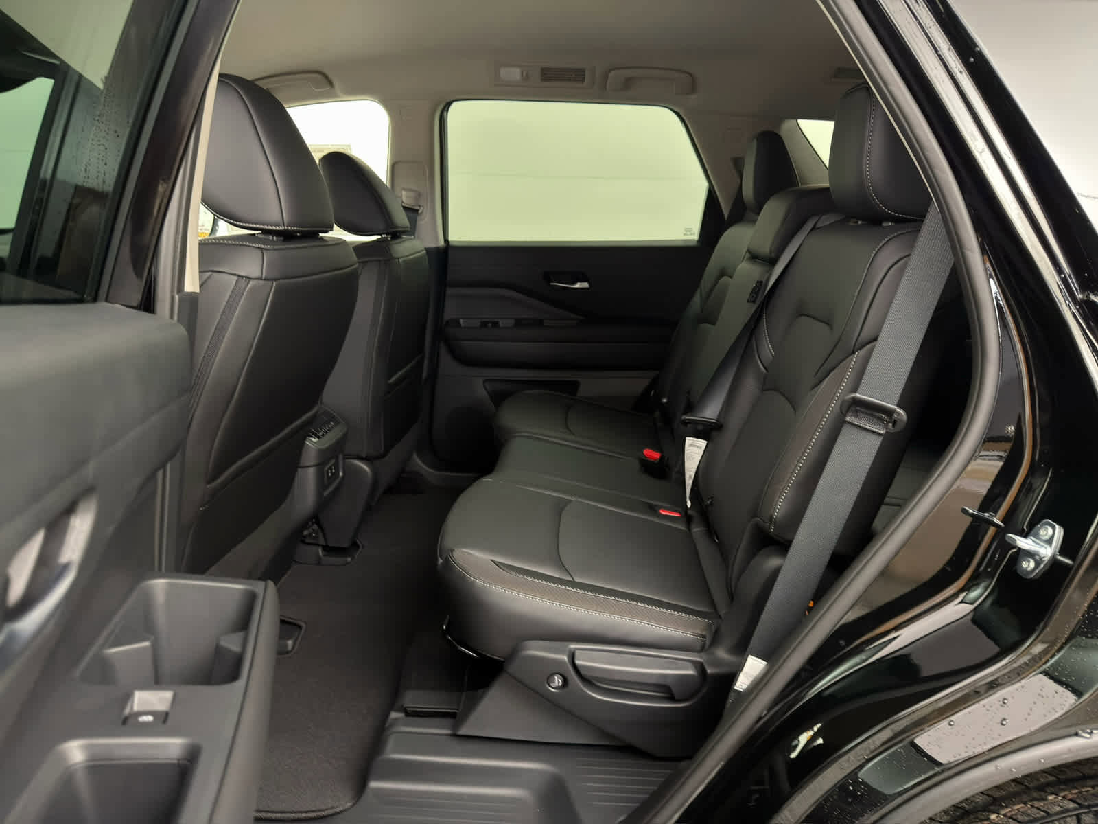 New 2026 Nissan Pathfinder SL image 15