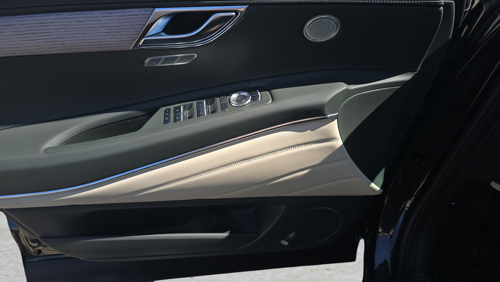 New 2026 Genesis GV80 2.5T Select AWD/4WD image 16