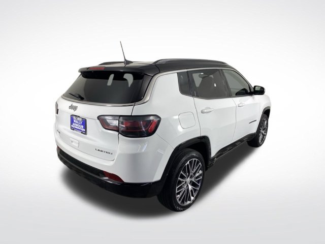 Used 2023 Jeep Compass Limited w/ Elite Group AWD/4WD image 5