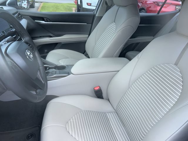 Used 2024 Toyota Camry SE w/ Convenience Package FWD image 11