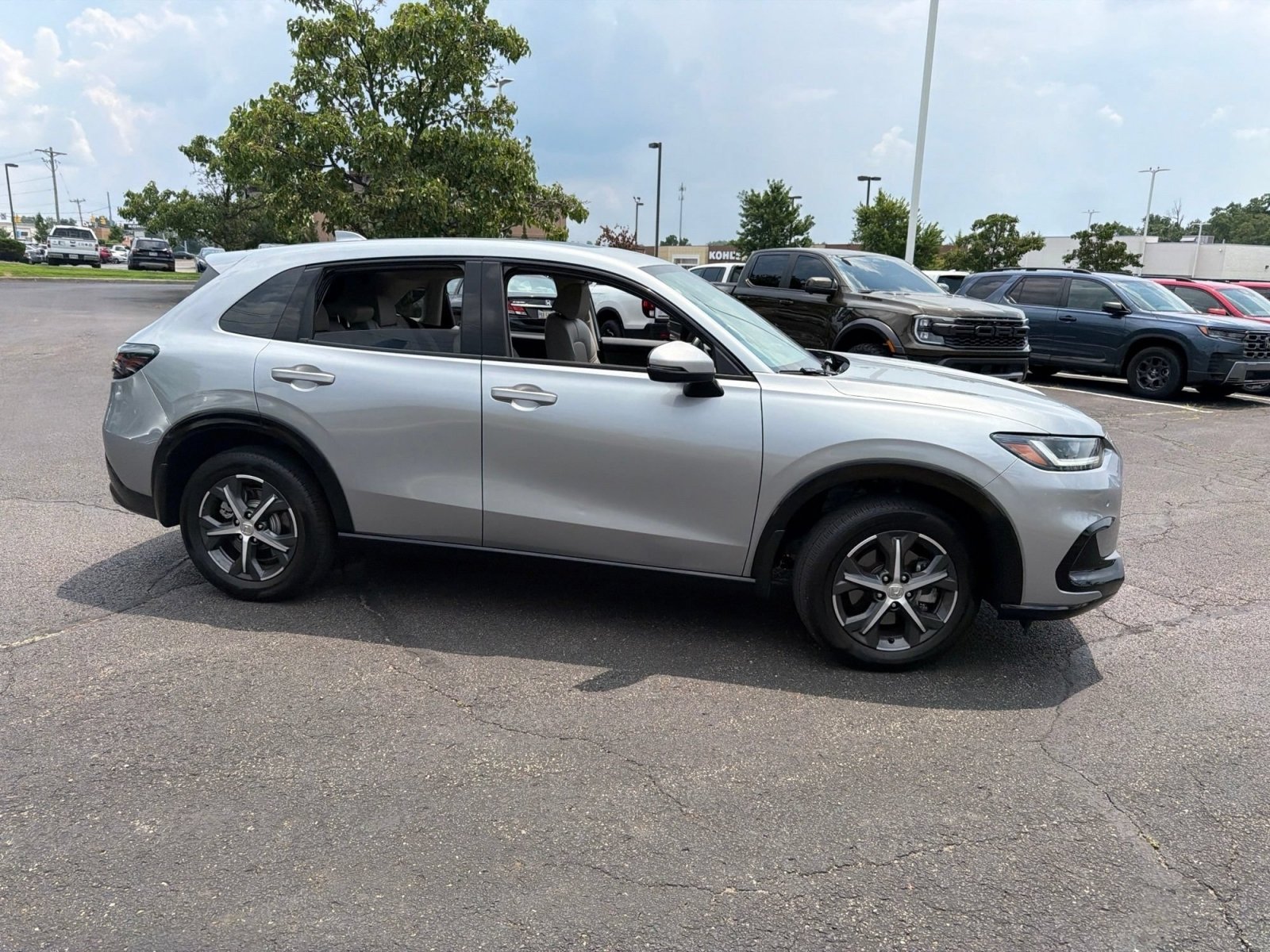 Used 2025 Honda HR-V EX-L image 32