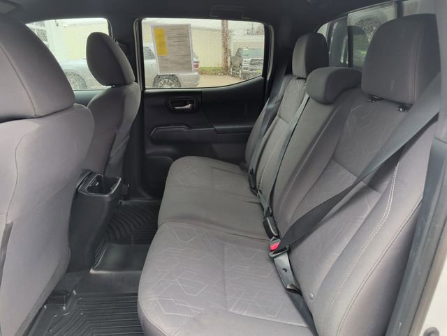 Used 2016 Toyota Tacoma TRD Sport w/ Towing Package AWD/4WD image 29