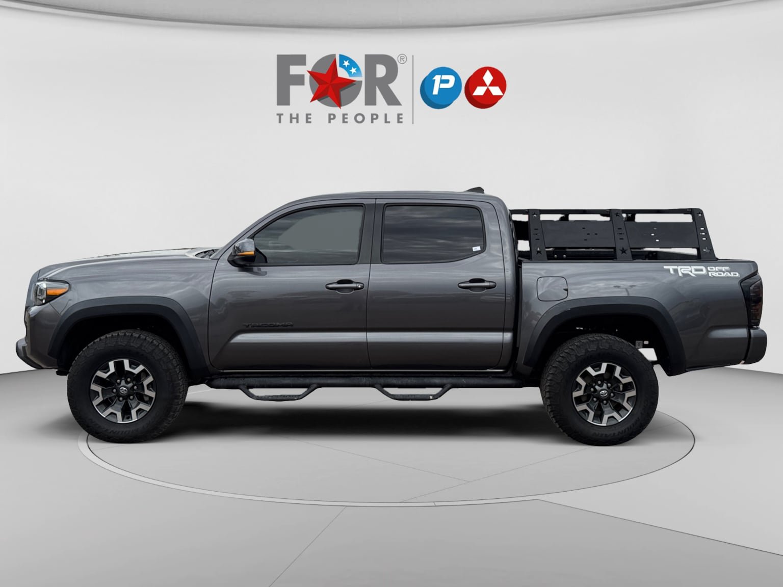 Used 2021 Toyota Tacoma TRD Off-Road w/ Technology Package RWD image 2