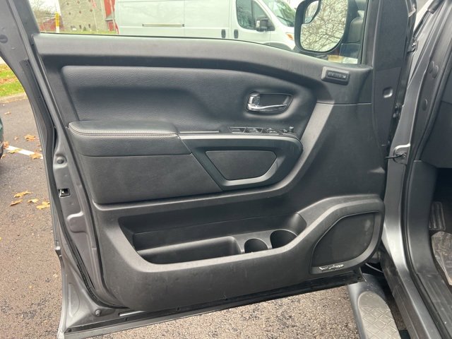 Used 2018 Nissan Titan SL w/ Midnight Edition image 25
