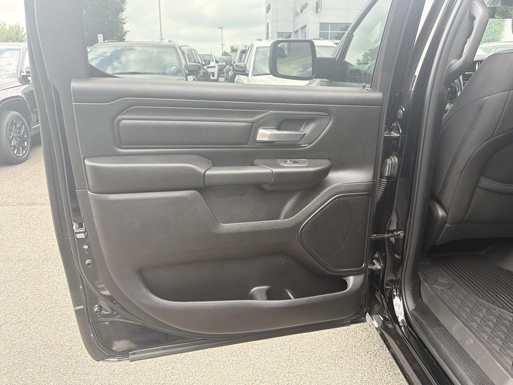 New 2026 RAM 1500 Warlock AWD/4WD image 17