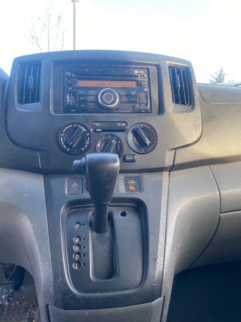 Used 2017 Chevrolet City Express LT image 8