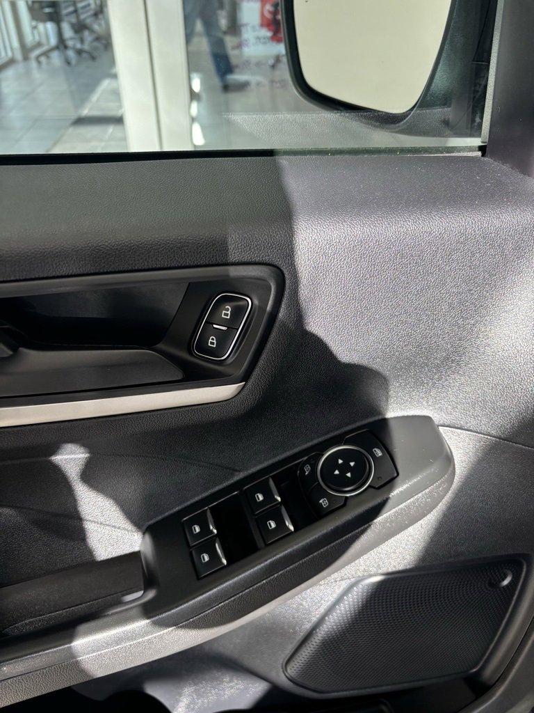 Used 2022 Ford Escape SE w/ Convenience Package image 8