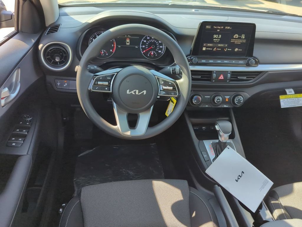 Certified 2024 Kia Forte LXS w/ LXS Technology Package FWD image 18
