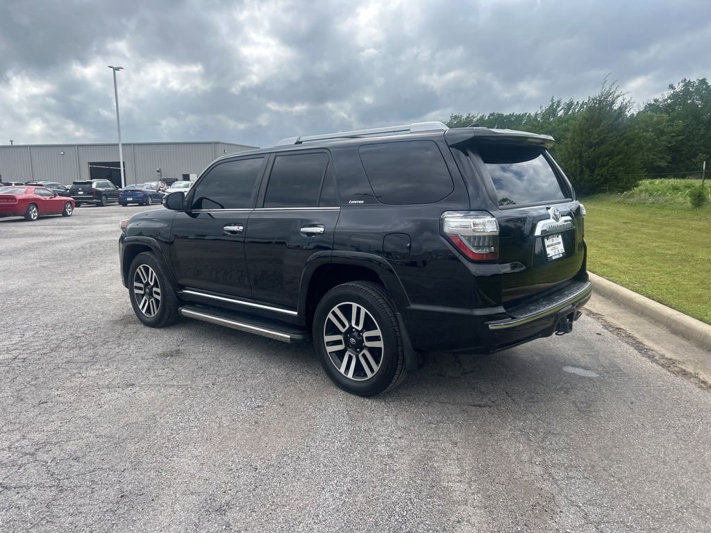 Used 2018 Toyota 4Runner Limited AWD/4WD image 8