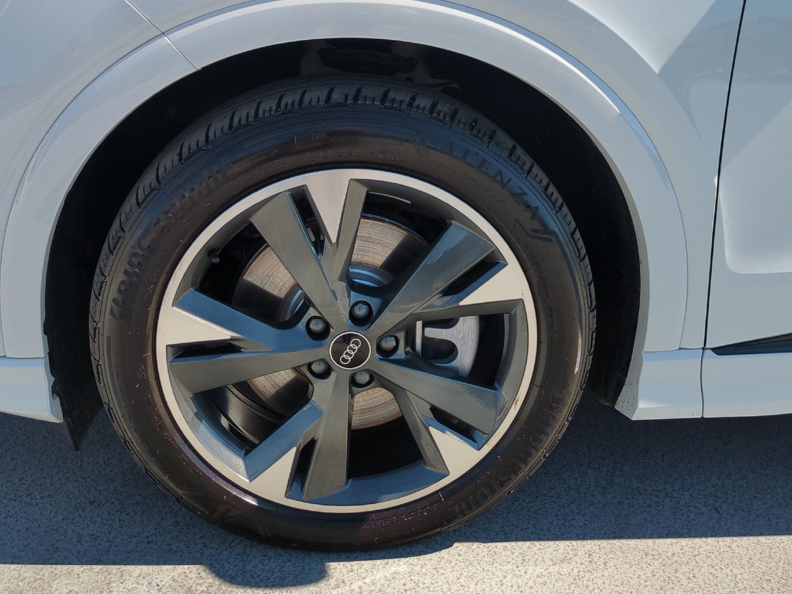 Used 2024 Audi Q4 e-tron Premium AWD/4WD image 25