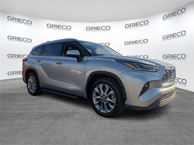 Used 2022 Toyota Highlander Limited