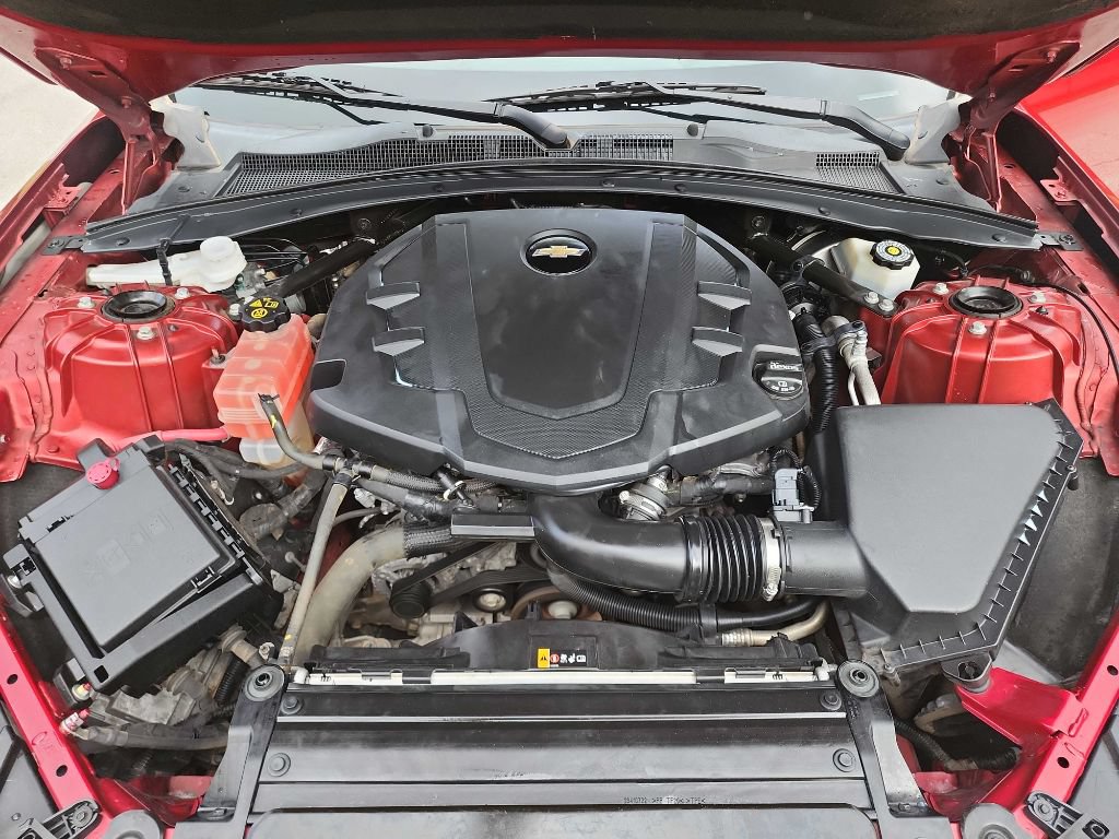 Used 2019 Chevrolet Camaro LT w/ Technology Package RWD image 32