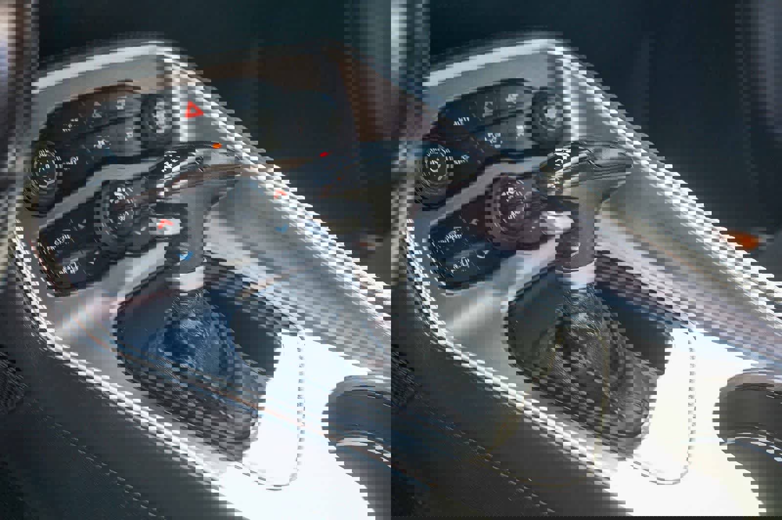 Used 2020 Dodge Challenger SXT w/ Driver Convenience Group image 14