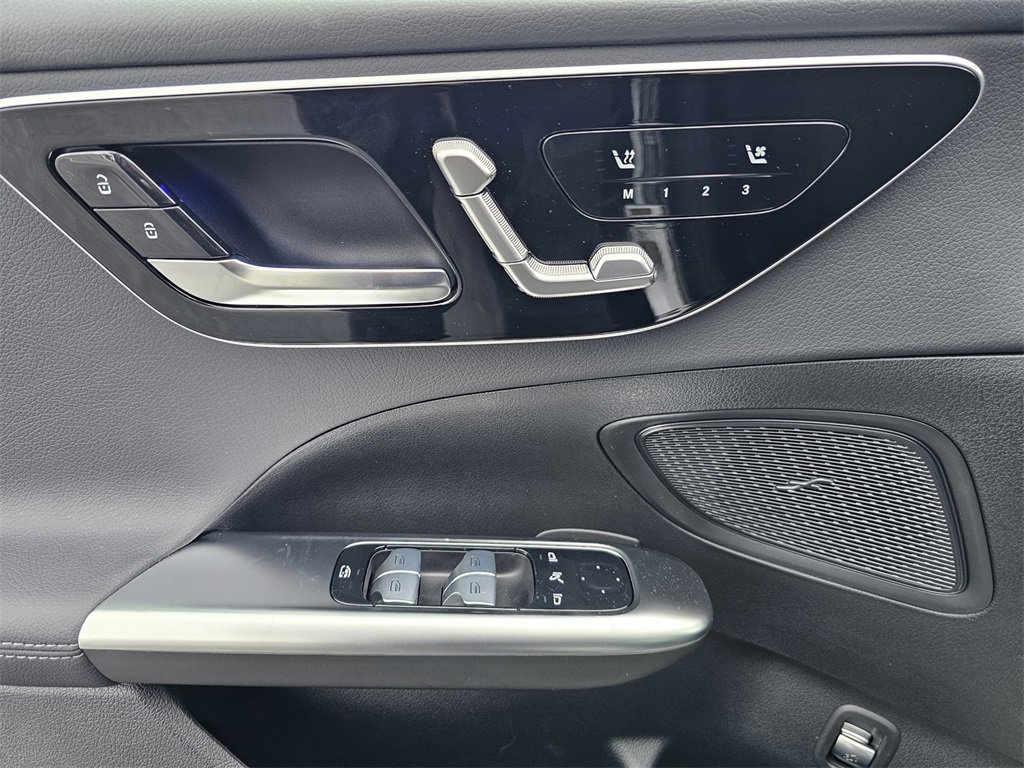 Used 2026 Mercedes-Benz C 300 Sedan image 16