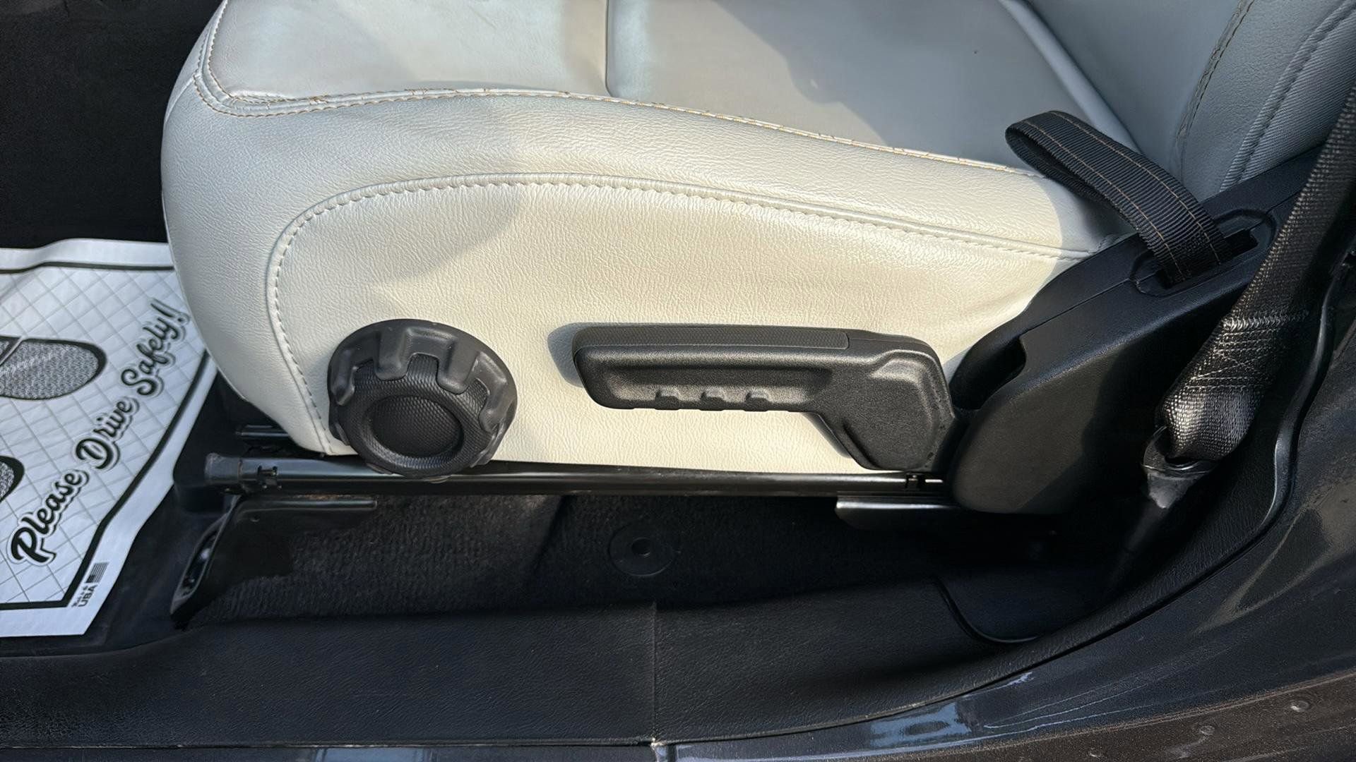 Used 2021 Jeep Wrangler Unlimited Sahara image 27