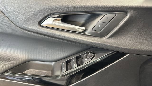 Used 2025 Chevrolet Equinox LT image 35