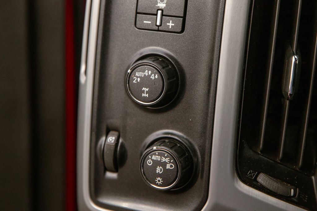 Used 2018 GMC Sierra 1500 SLT image 17