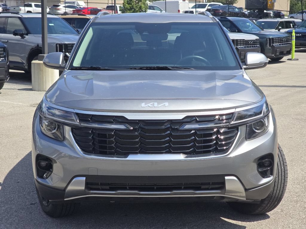 Used 2026 Kia Seltos EX w/ EX Sunroof Package AWD/4WD image 13