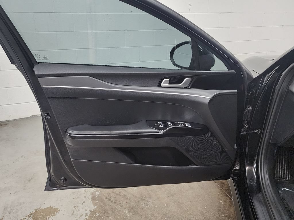Used 2021 Kia K5 GT-Line FWD image 9