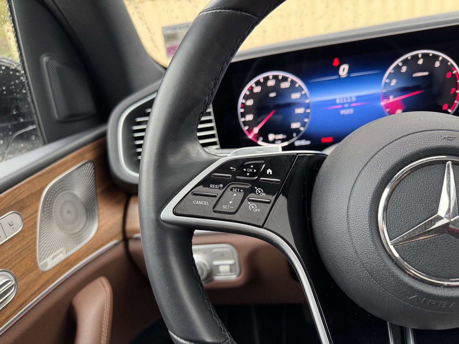 Certified 2025 Mercedes-Benz GLE 350 4MATIC image 11