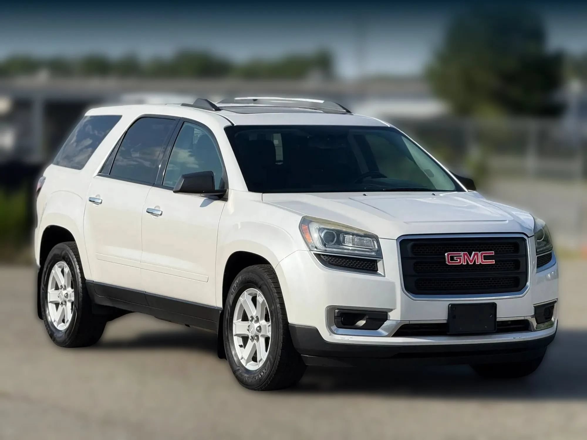 Used 2016 GMC Acadia SLE AWD/4WD image 1