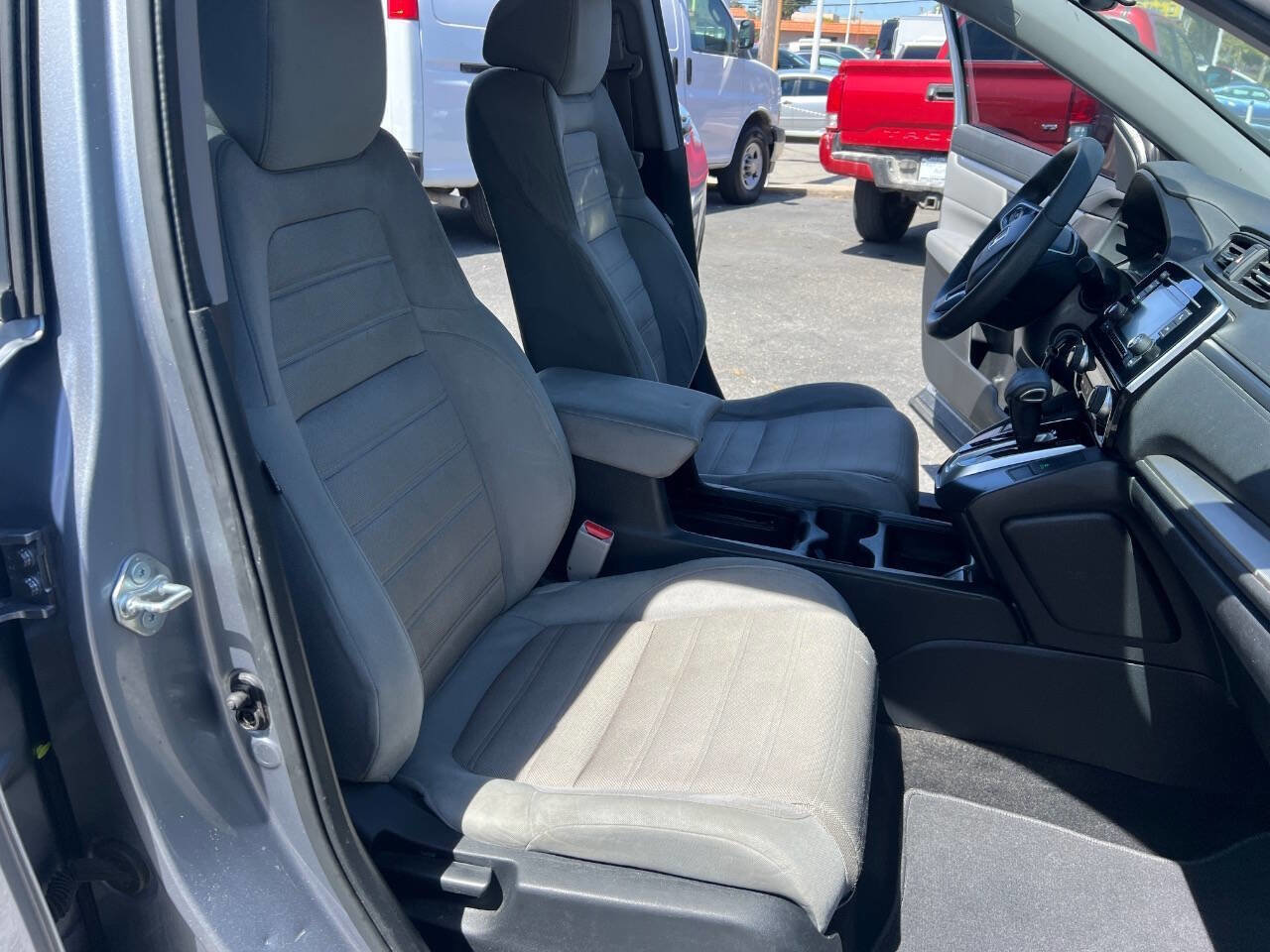 Used 2017 Honda CR-V LX image 11