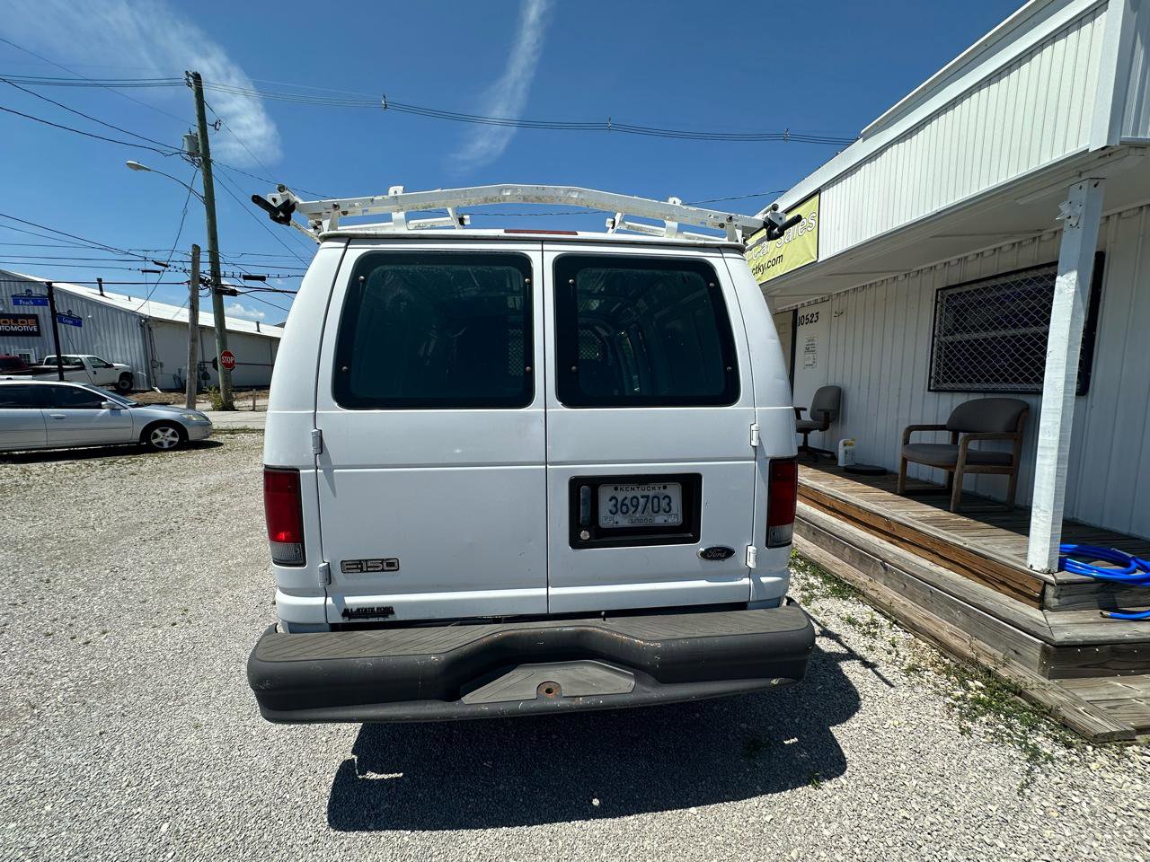 Used 2003 Ford E-150 and Econoline 150 RWD image 4
