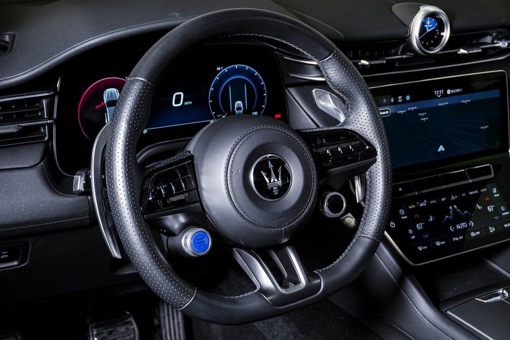 Certified 2024 Maserati Grecale GT image 20